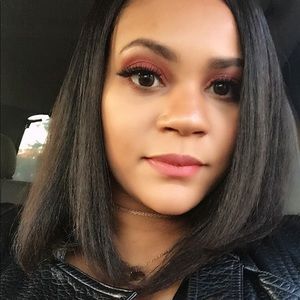 Meet your Posher, Mariangie